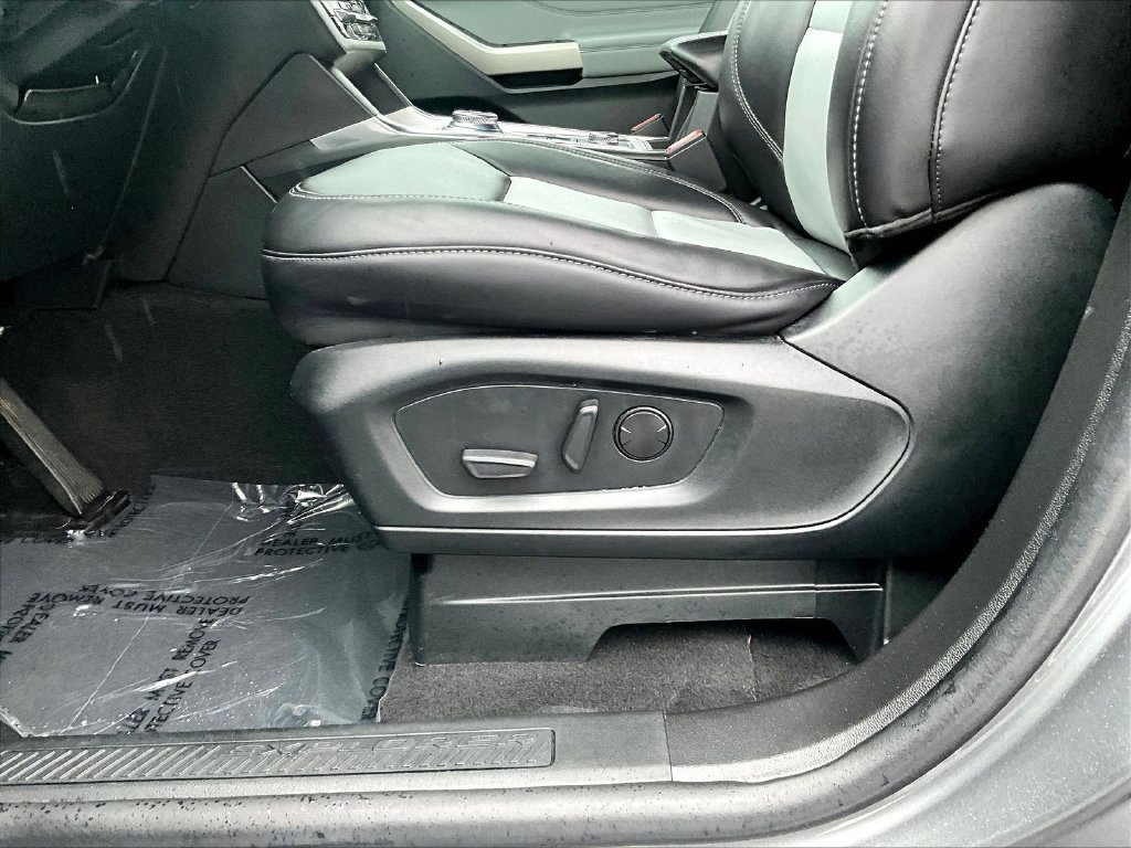 Used 2023 Gray Ford XLT image 29