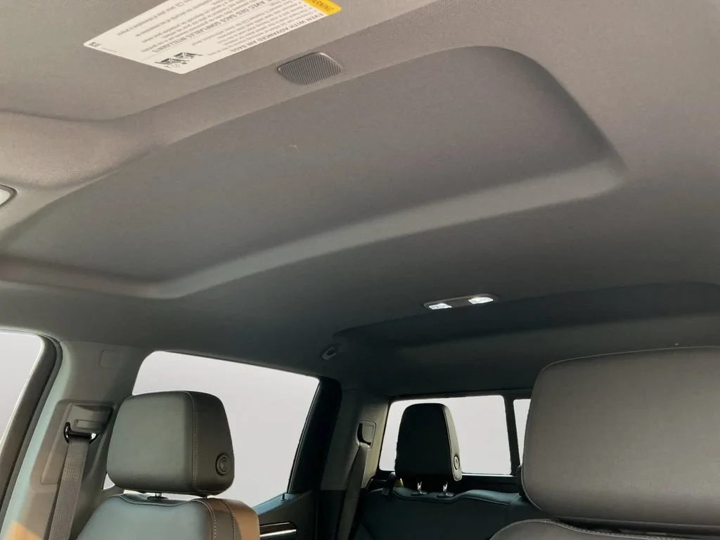 Used 2024 Summit White Chevrolet LT Trail Boss image 12