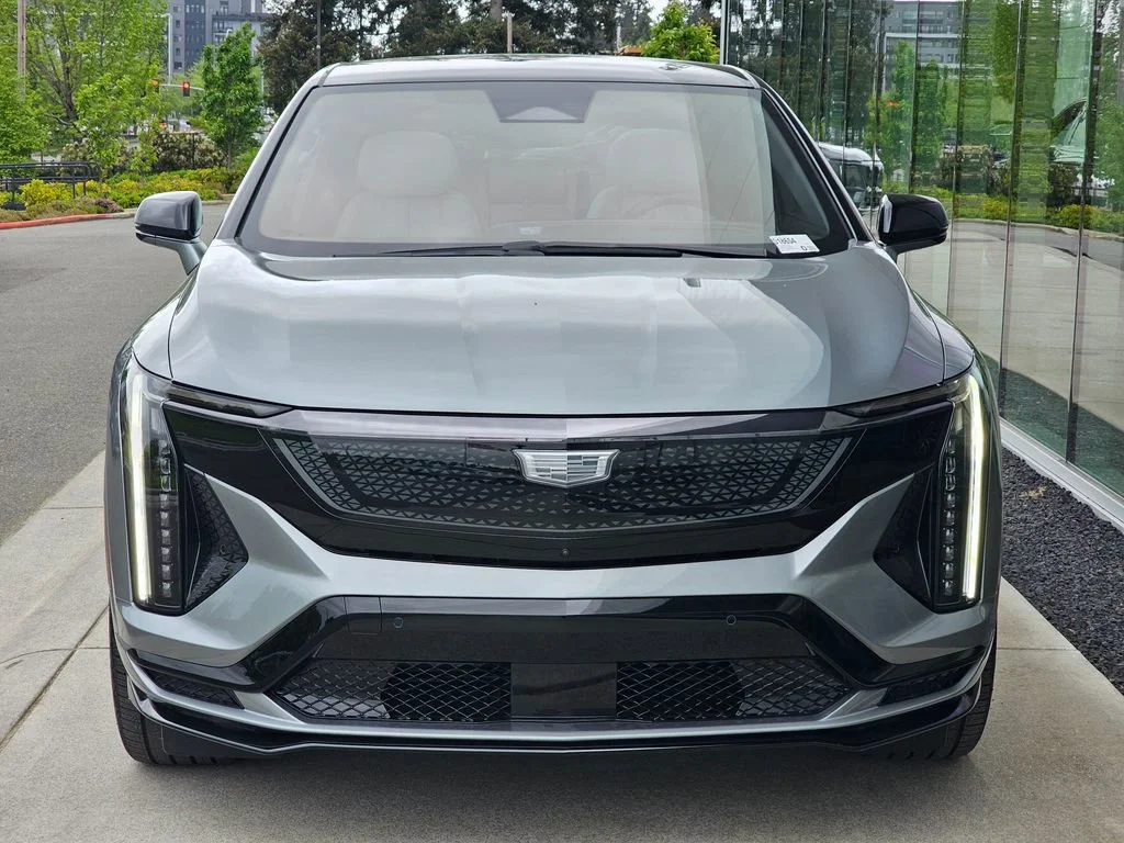 New 2026 Argent Silver Metallic Cadillac V-Series image 8