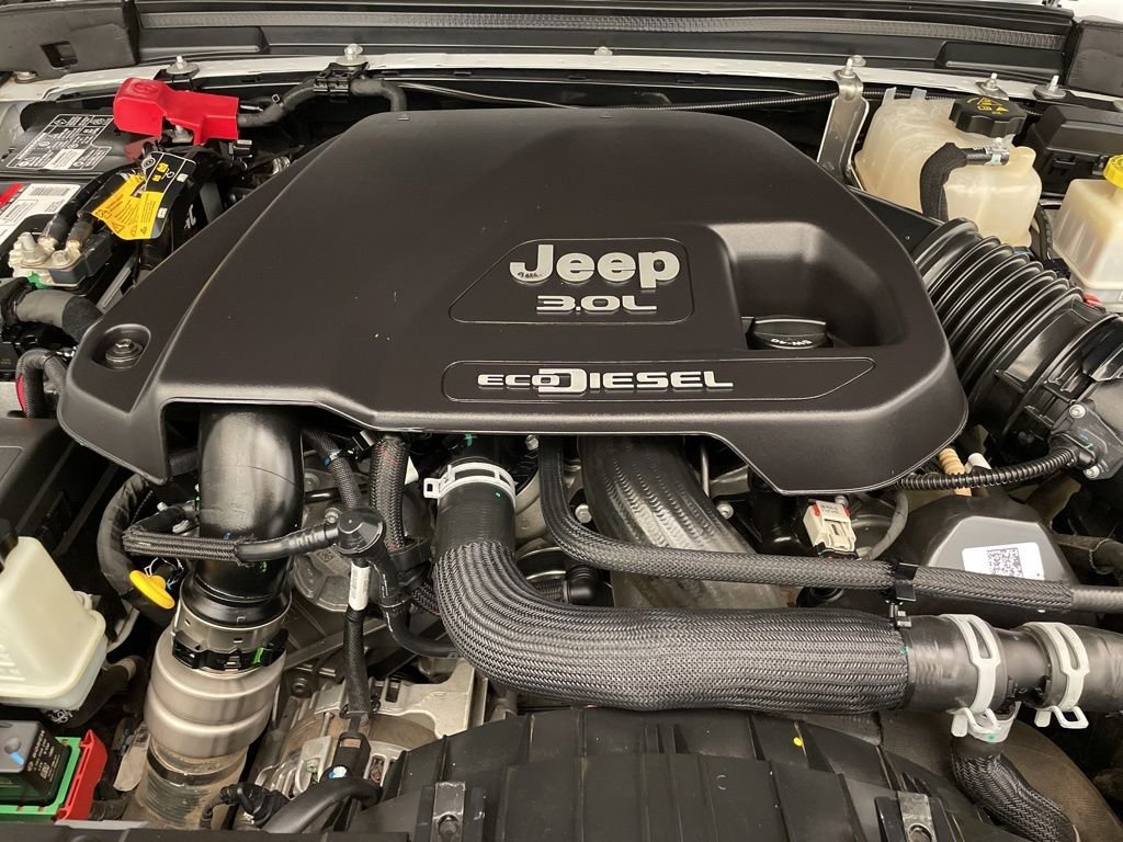 Certified Used 2021 White Jeep Willys image 28