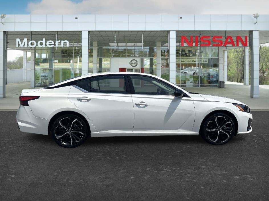 Certified Used 2024 Pearl White Tricoat Nissan 2.5 SR image 23