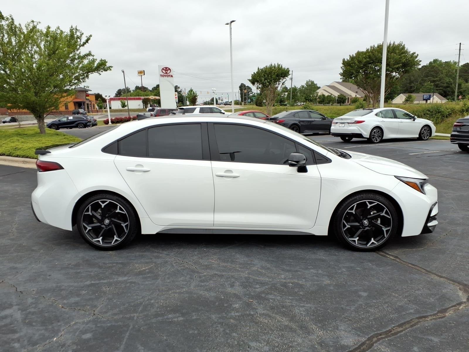Used 2025 Ice Cap/Midnight Black Metallic Toyota FX image 9