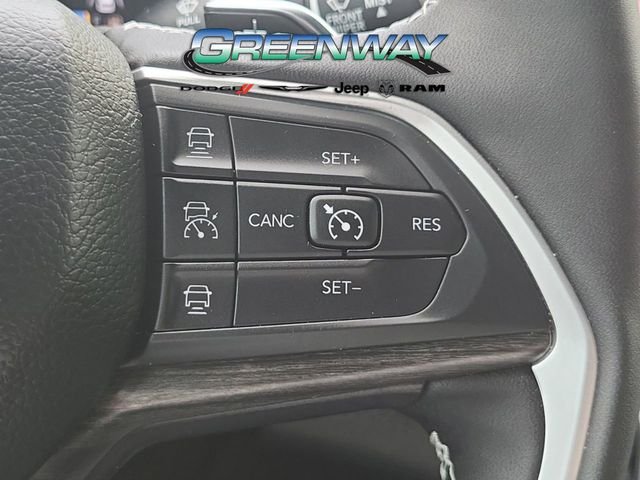 Used 2025 White Jeep Limited image 23