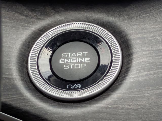 Used 2022 Black Jeep Limited image 33