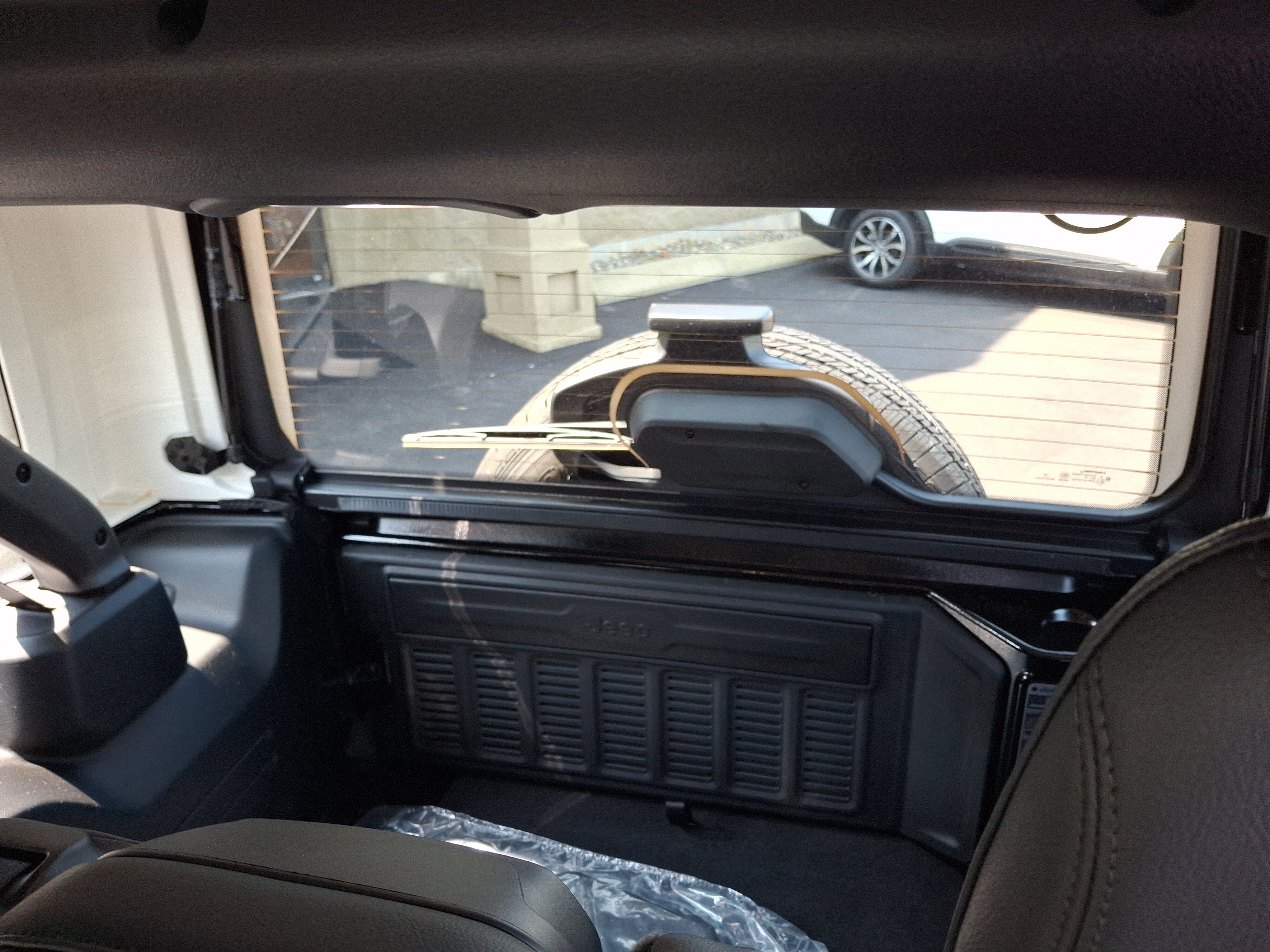 Used 2025 Black Clearcoat Jeep Sahara image 13