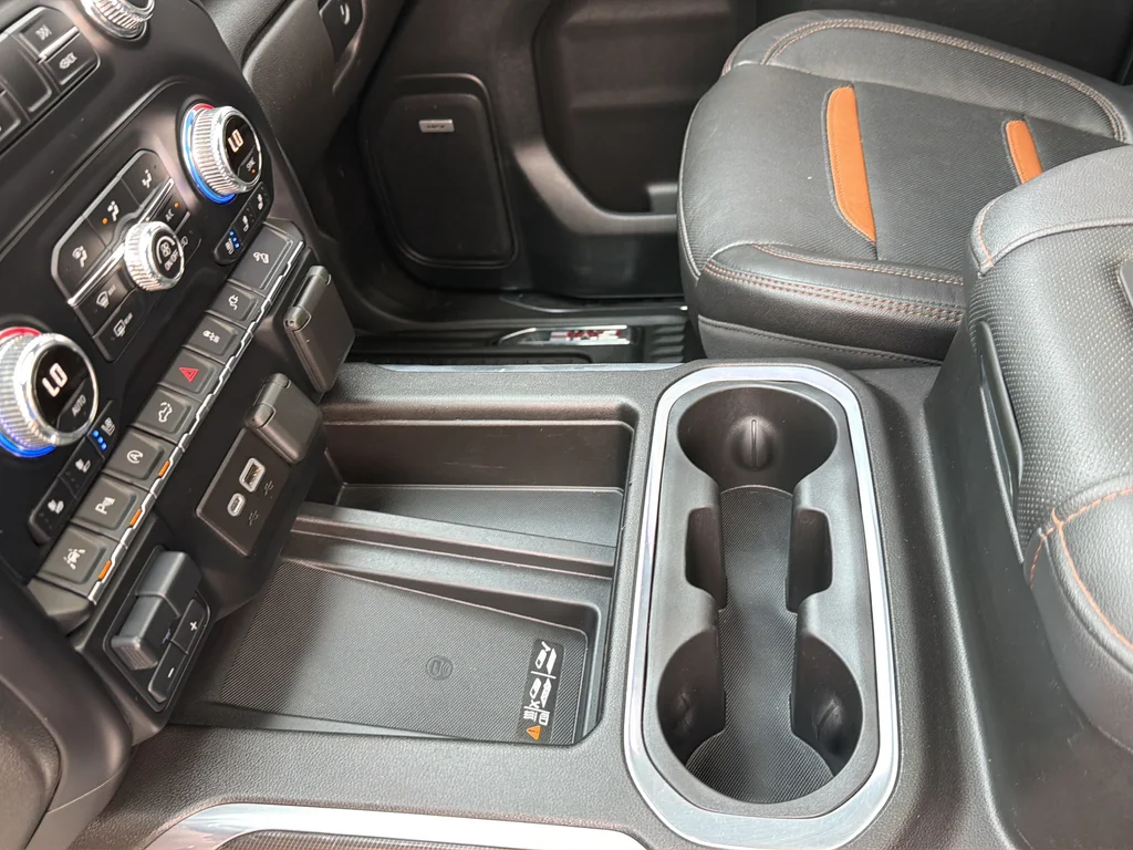 Used 2021 White GMC AT4 image 22