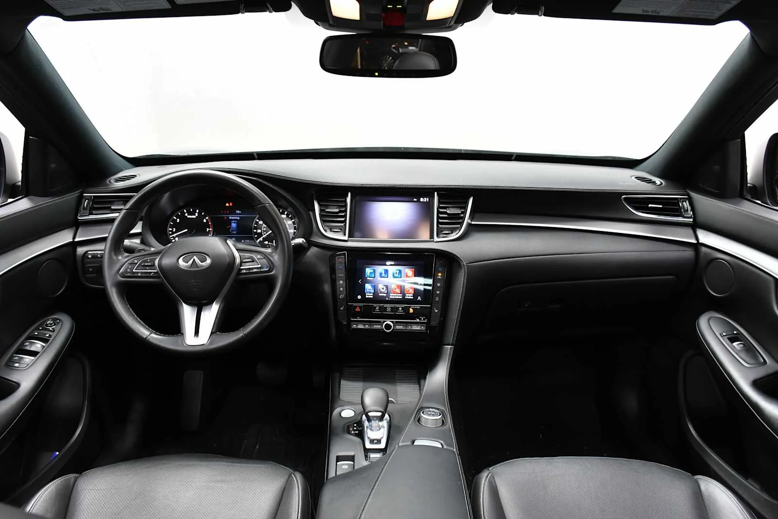 Used 2022 Graphite Shadow INFINITI LUXE image 16