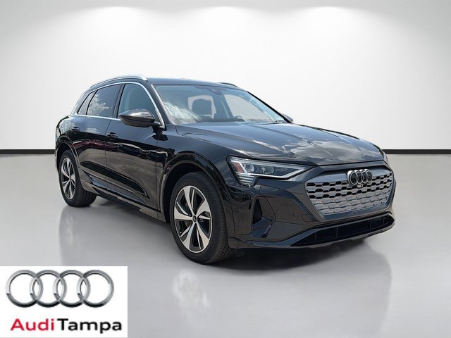 2024 Audi Q8 e-tron Premium Plus
