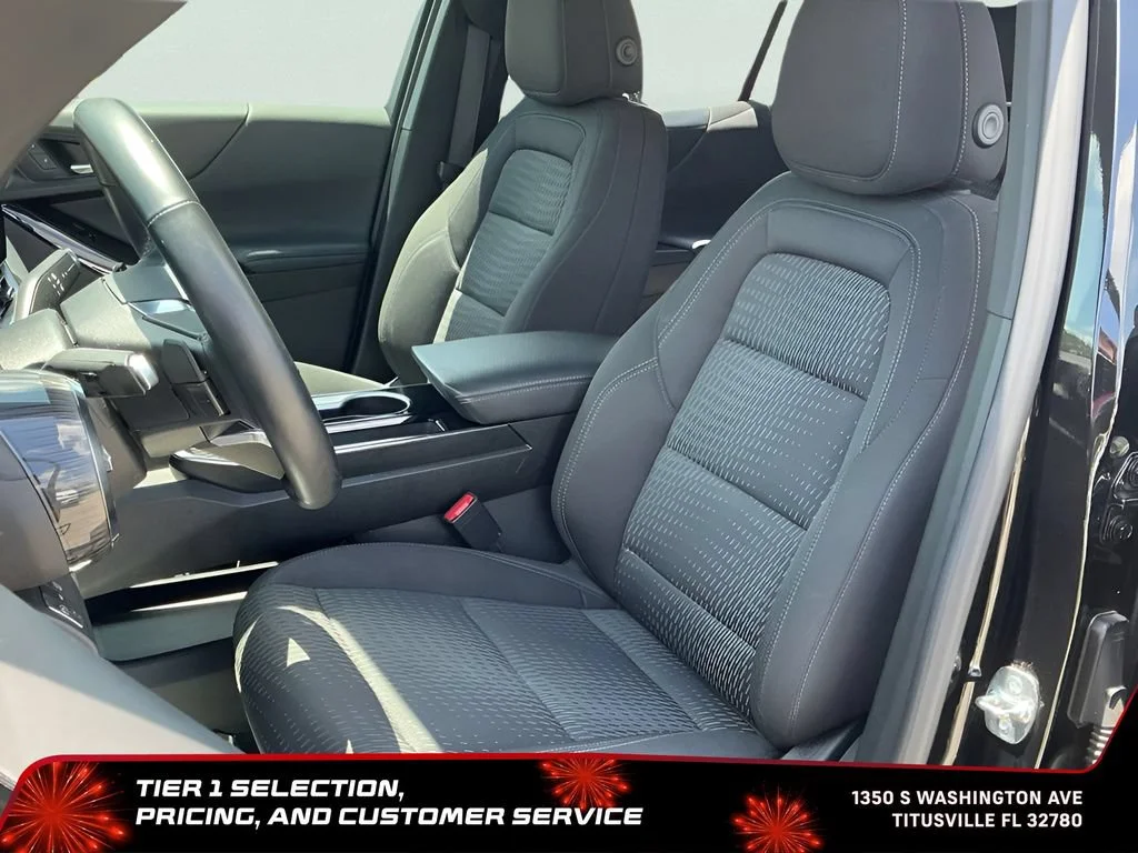 Used 2025 Mosaic Black Metallic Chevrolet LT image 22