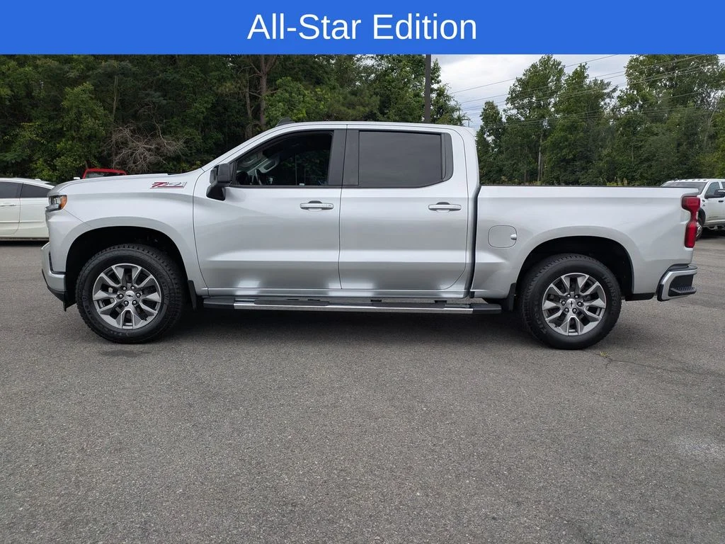 Used 2020 Silver Chevrolet RST image 7