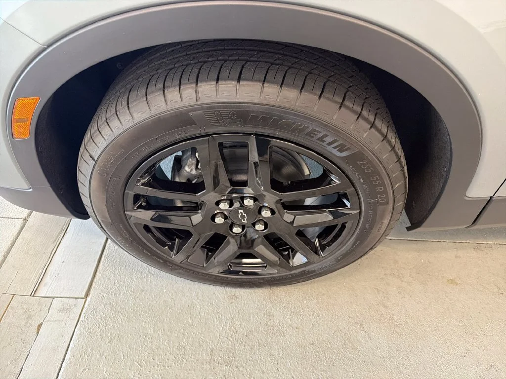 New 2026 Sterling Gray Metallic Chevrolet 2LT image 4