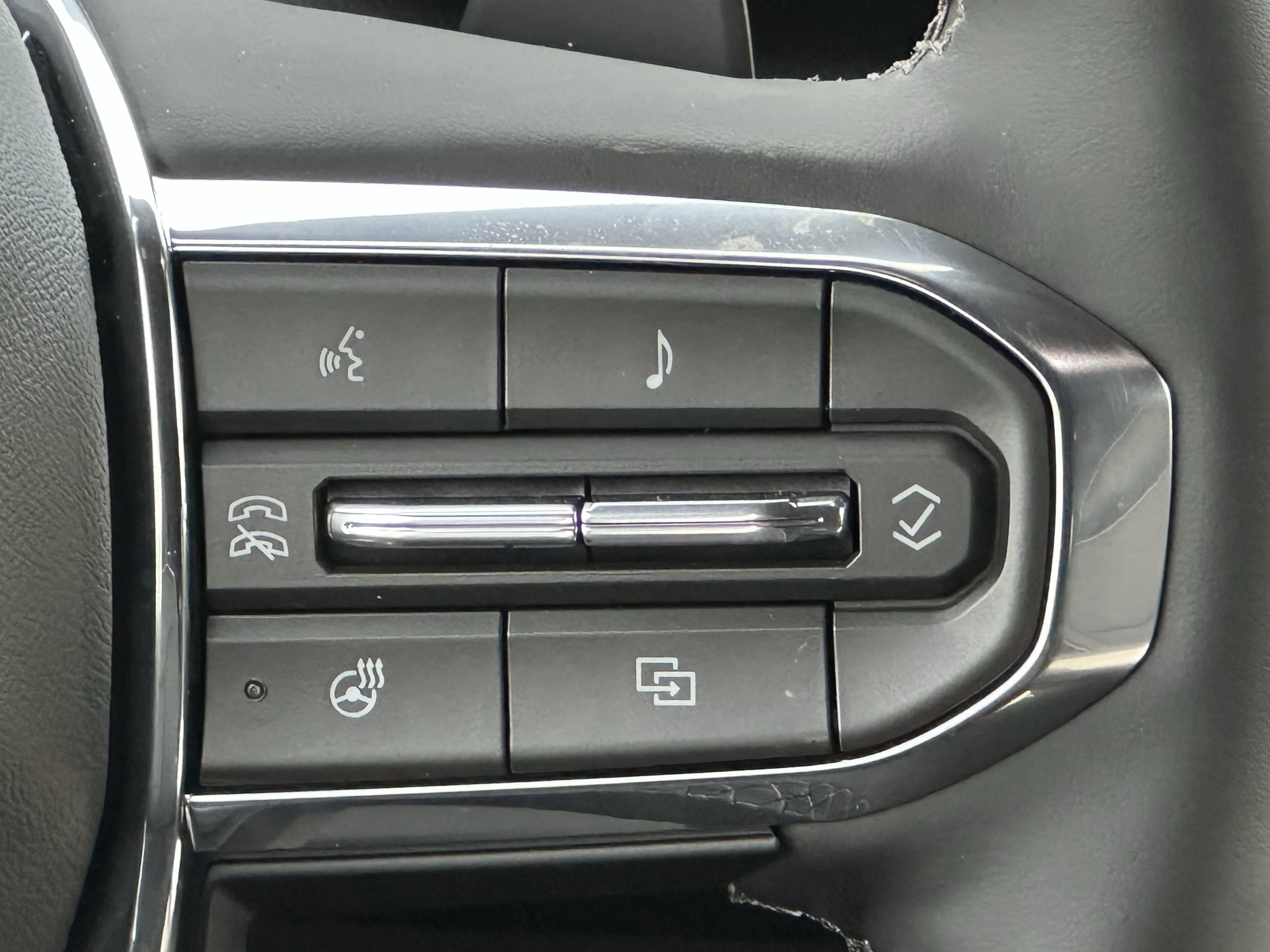 New 2026 Summit White GMC Elevation image 13