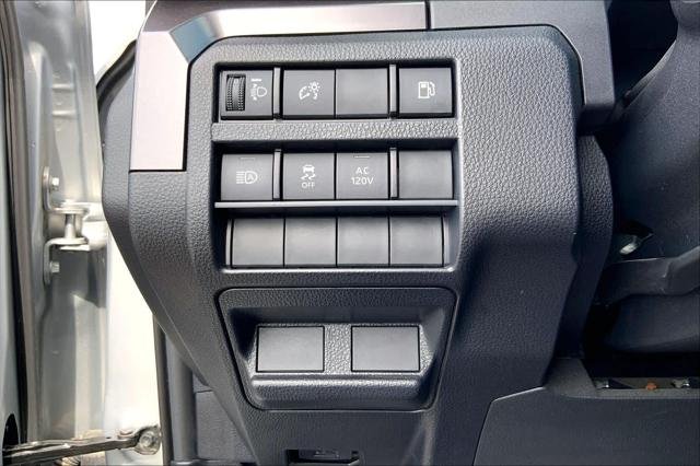 Certified Used 2025 CUTTING EDGE Toyota  image 33
