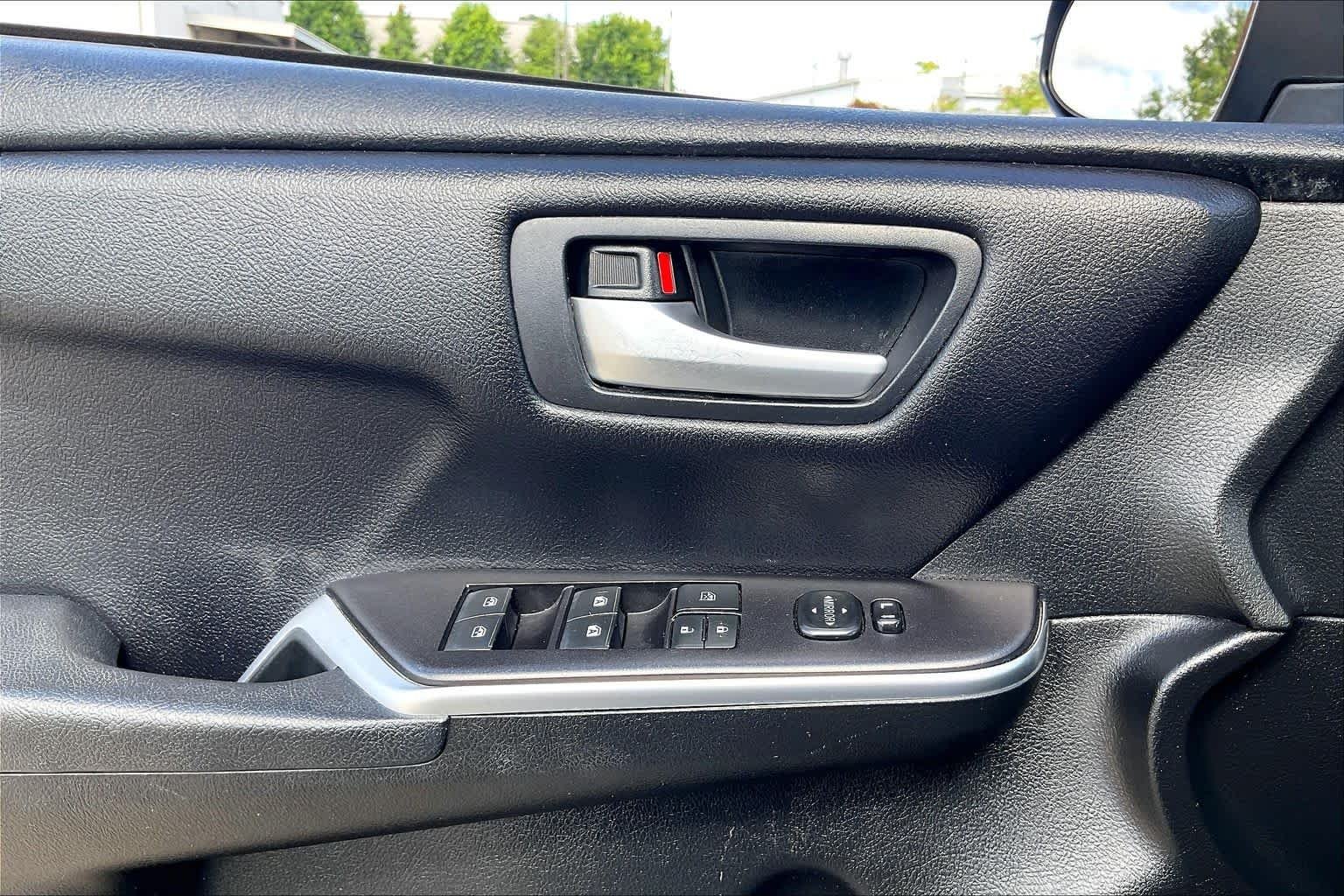 Used 2017 Cosmic Gray Mica Toyota LE image 34