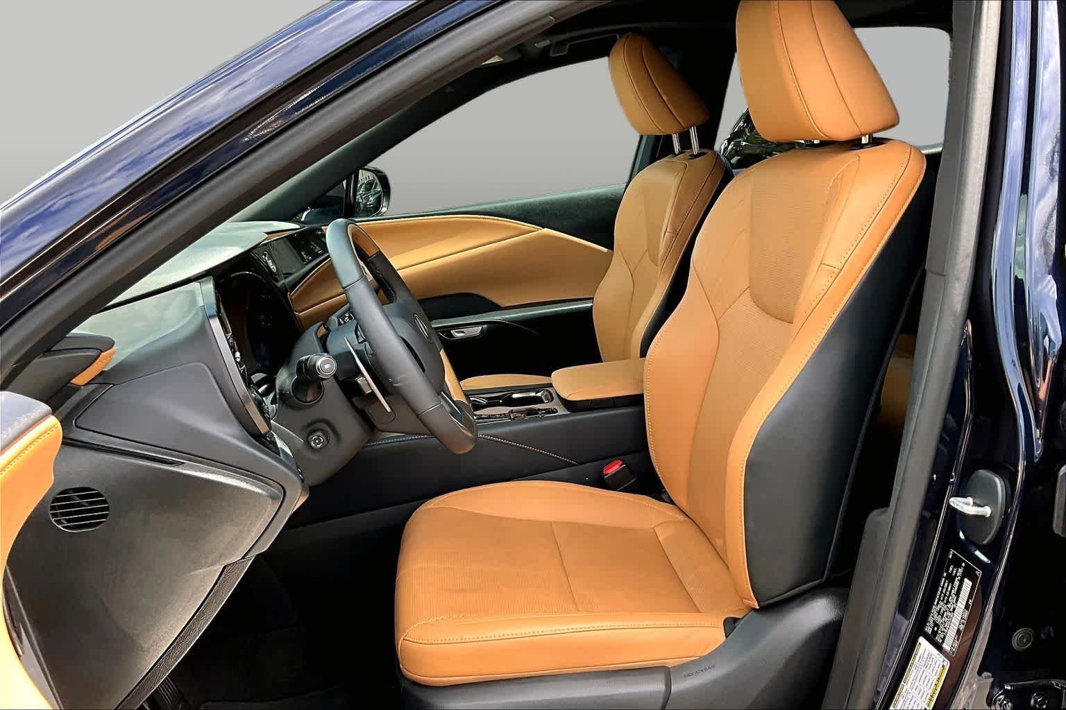Used 2024 Nightfall Mica Lexus Premium Plus image 8
