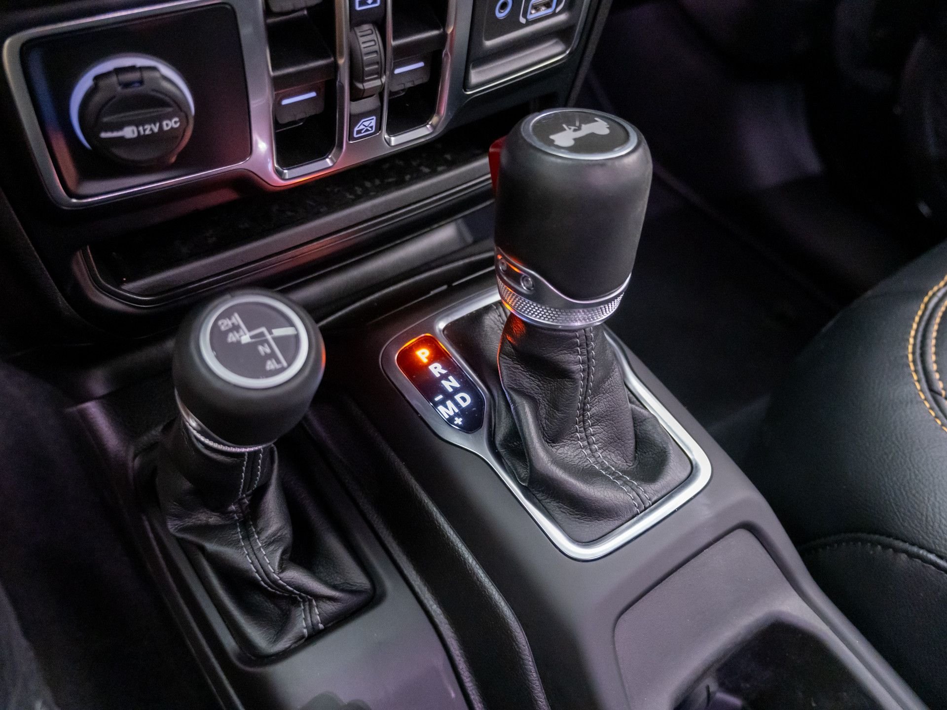 Used 2024 Black Jeep Sahara image 22
