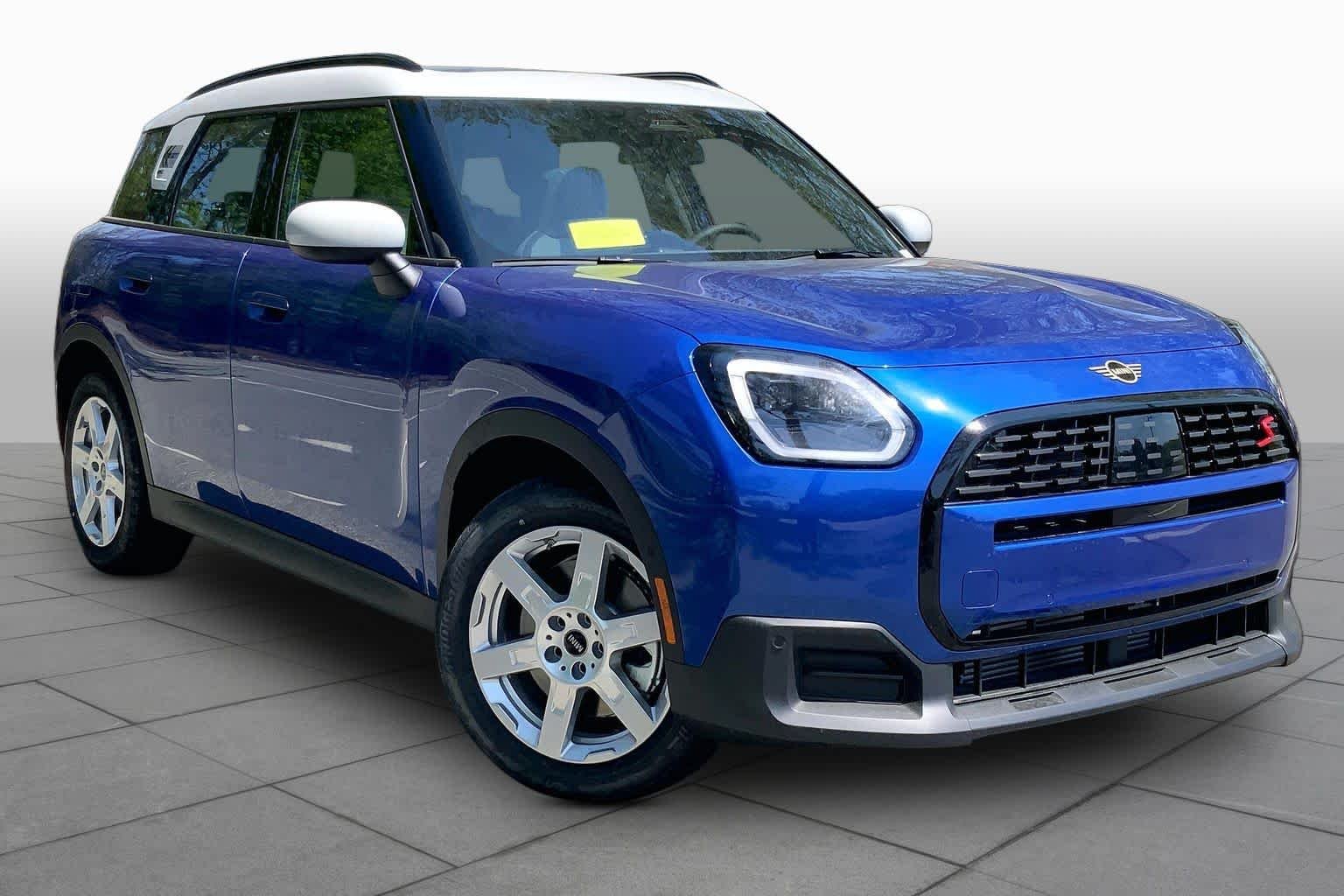 New 2027 Blazing Blue Metallic MINI Signature Plus image 2