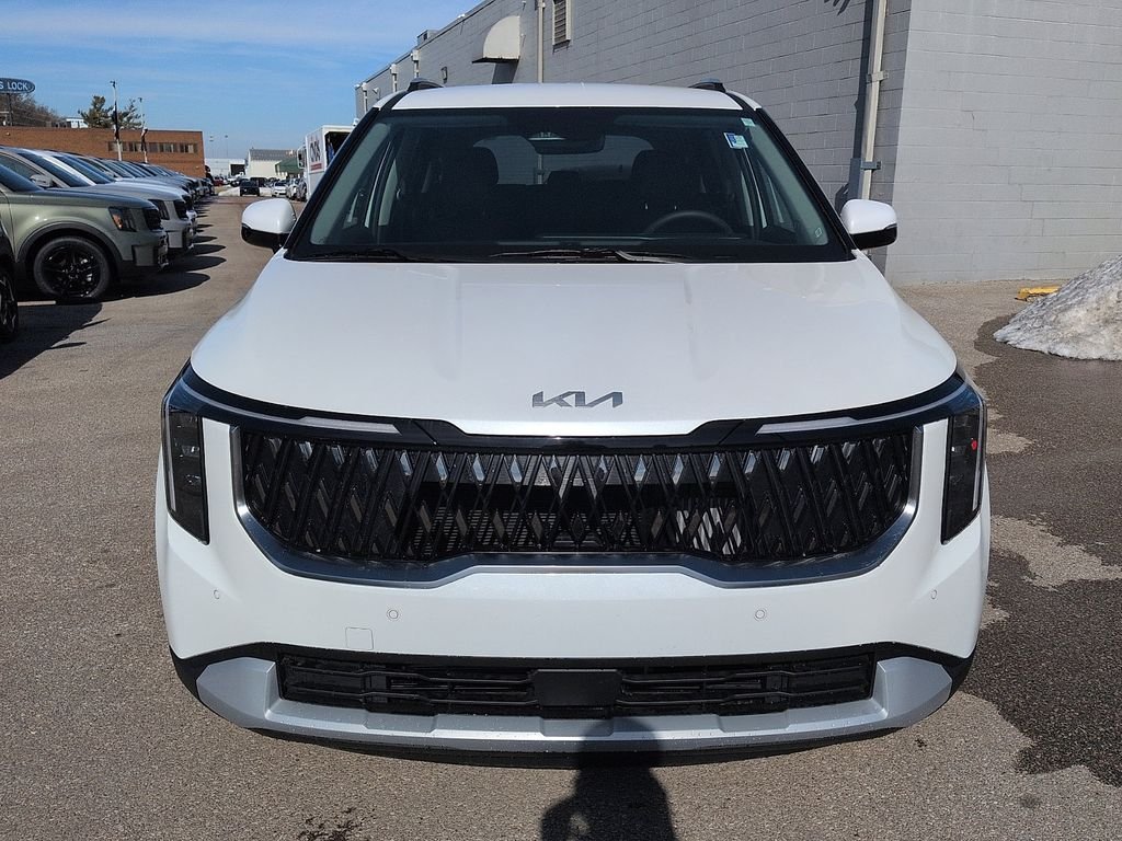 New 2026 Snow White Pearl Kia EX image 3