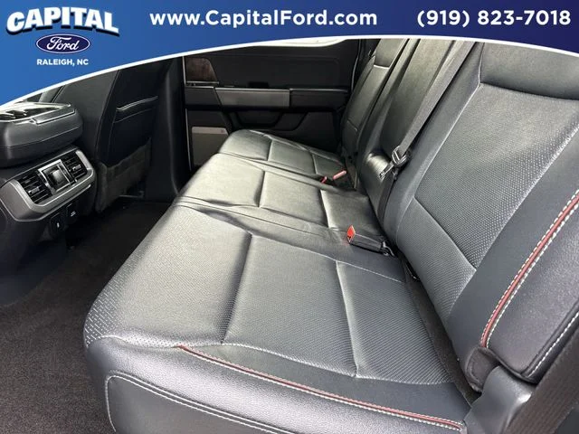 Used 2022 White Ford Lariat image 18