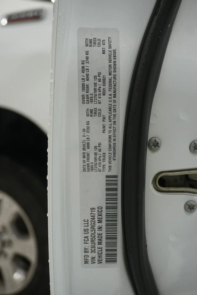 Used 2024  Ram Big Horn image 35