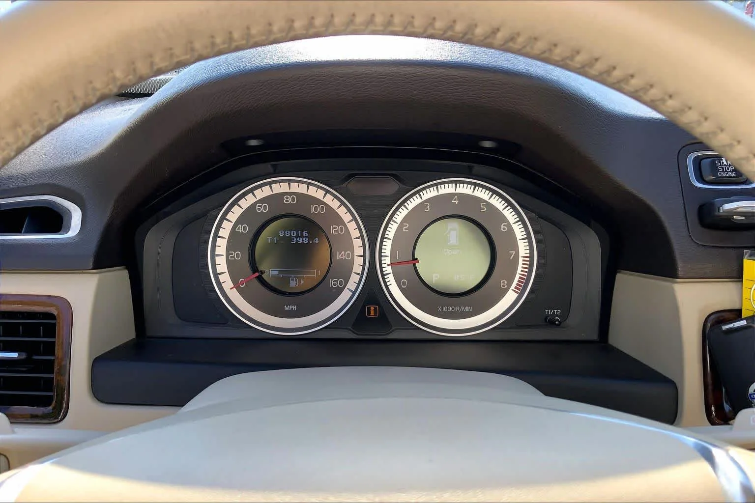 Used 2013 Twilight Bronze Metallic Volvo 3.2L image 24