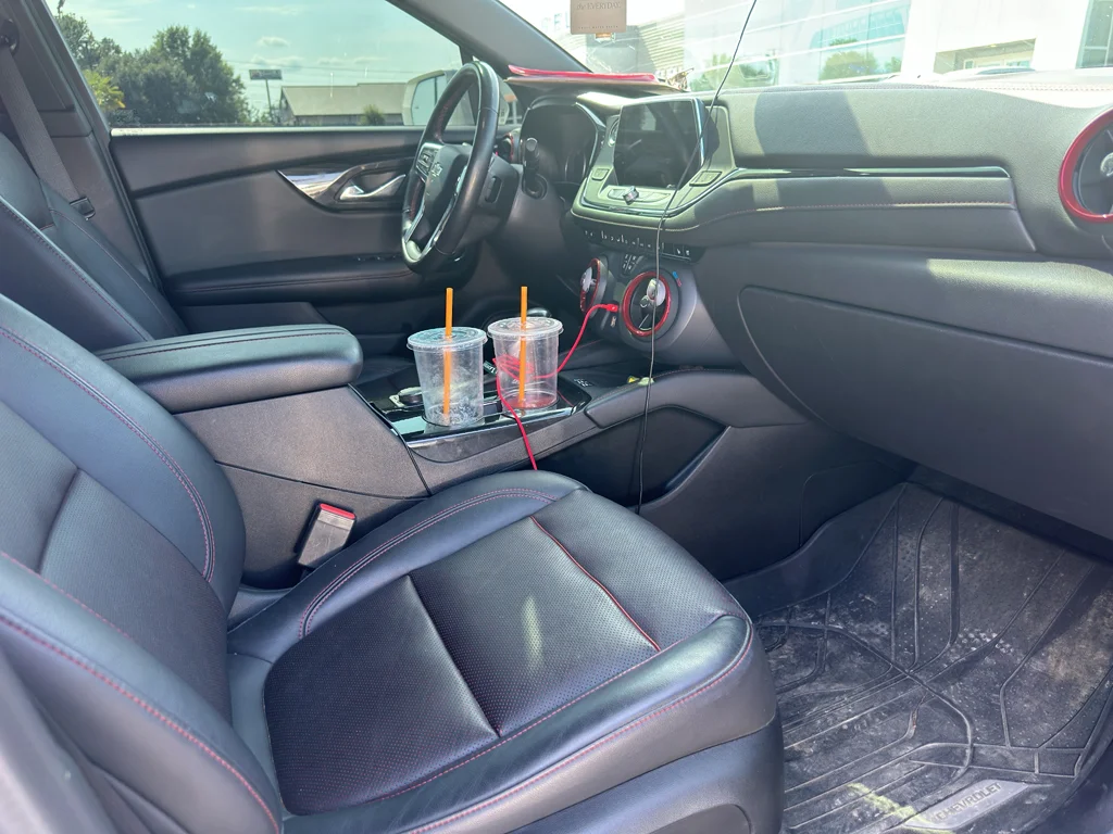 Used 2020 Iridescent Pearl Tricoat Chevrolet RS image 5