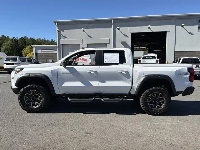 Used 2025 White Chevrolet ZR2 image 10
