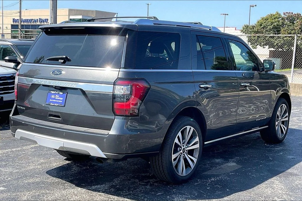 Used 2020 Gray Ford Platinum image 12