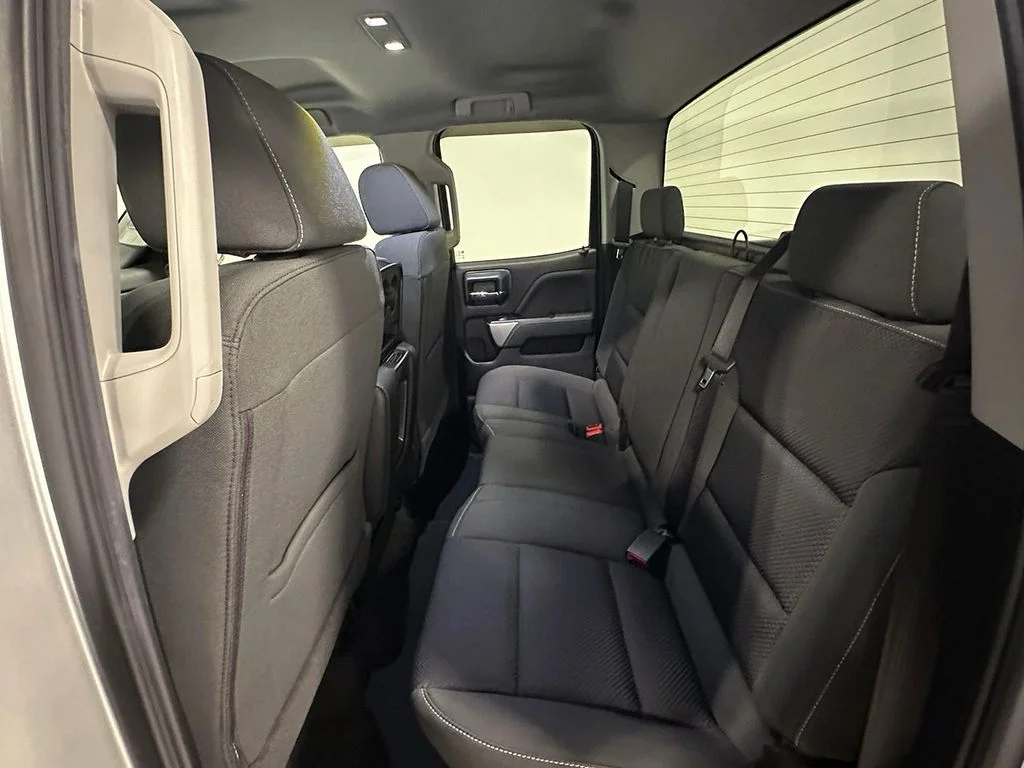 Used 2019 Silver Chevrolet LT image 18