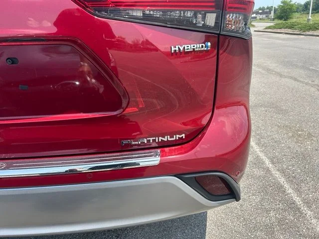 Used 2021 Red Toyota Platinum image 4