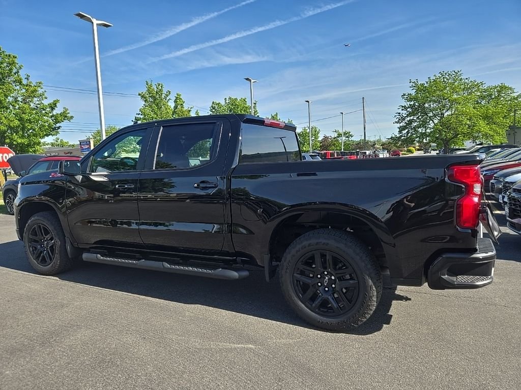 Used 2024 Black Chevrolet RST image 4