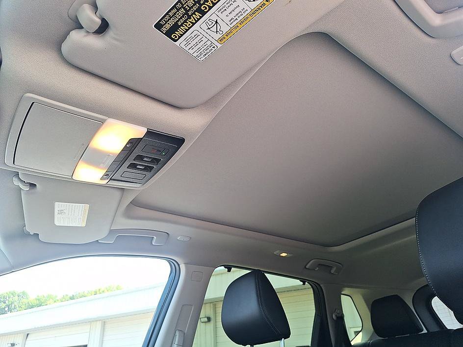 Used 2026 Super Black Nissan Platinum image 20