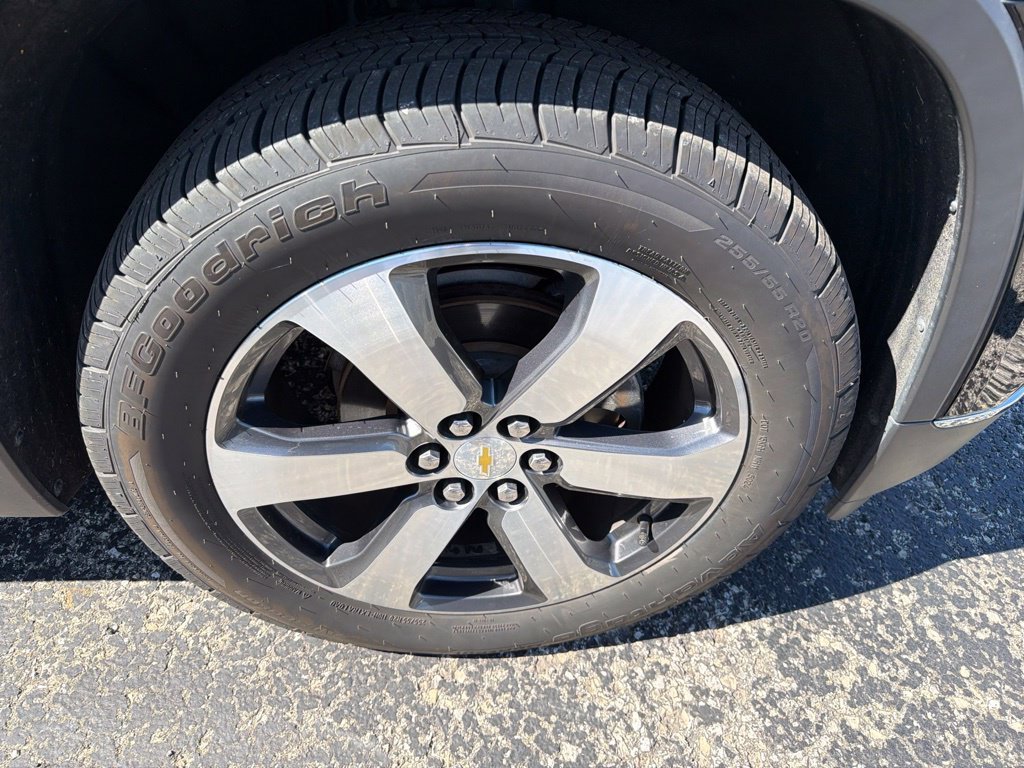 Used 2020 Black Chevrolet 3LT image 13