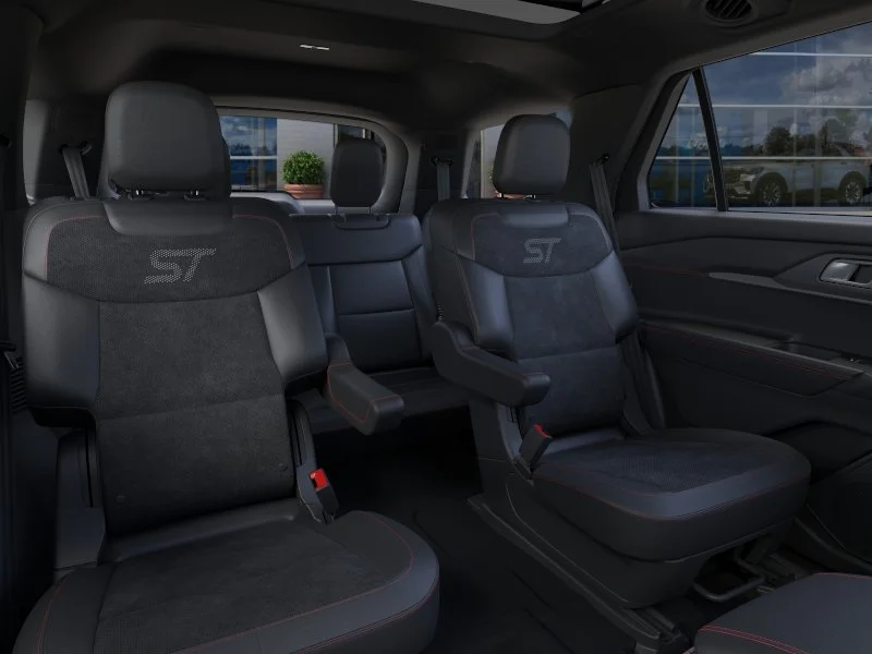 2026 Ford Explorer ST - Photo 34