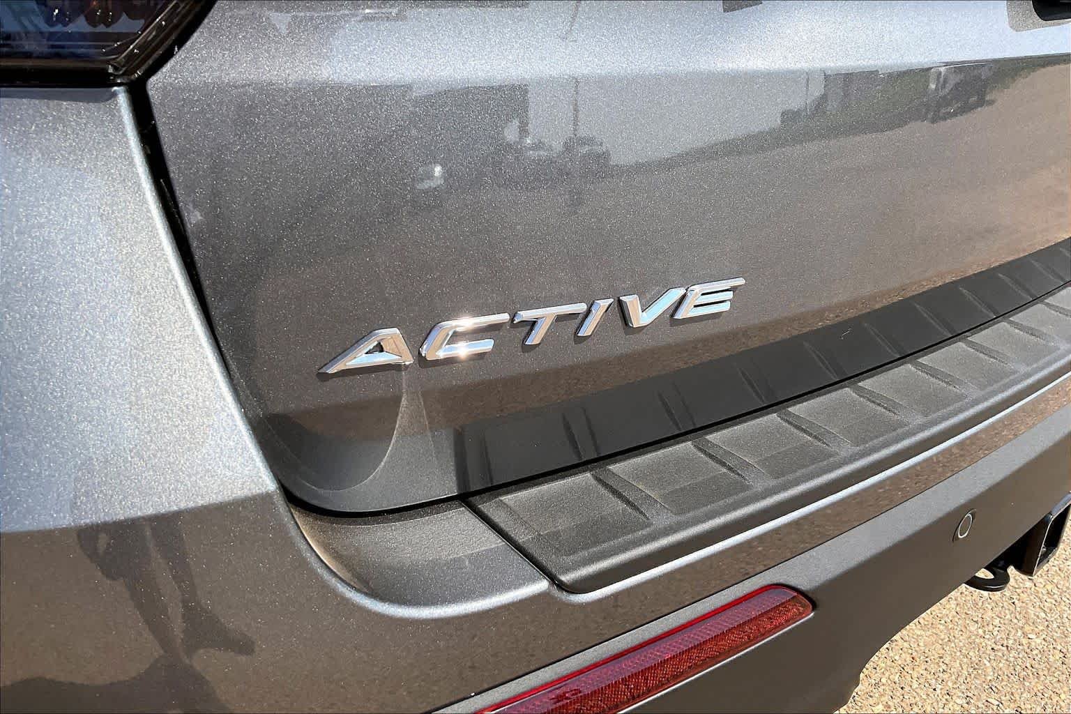 New 2026 Carbonized Gray Metallic Ford Active image 15