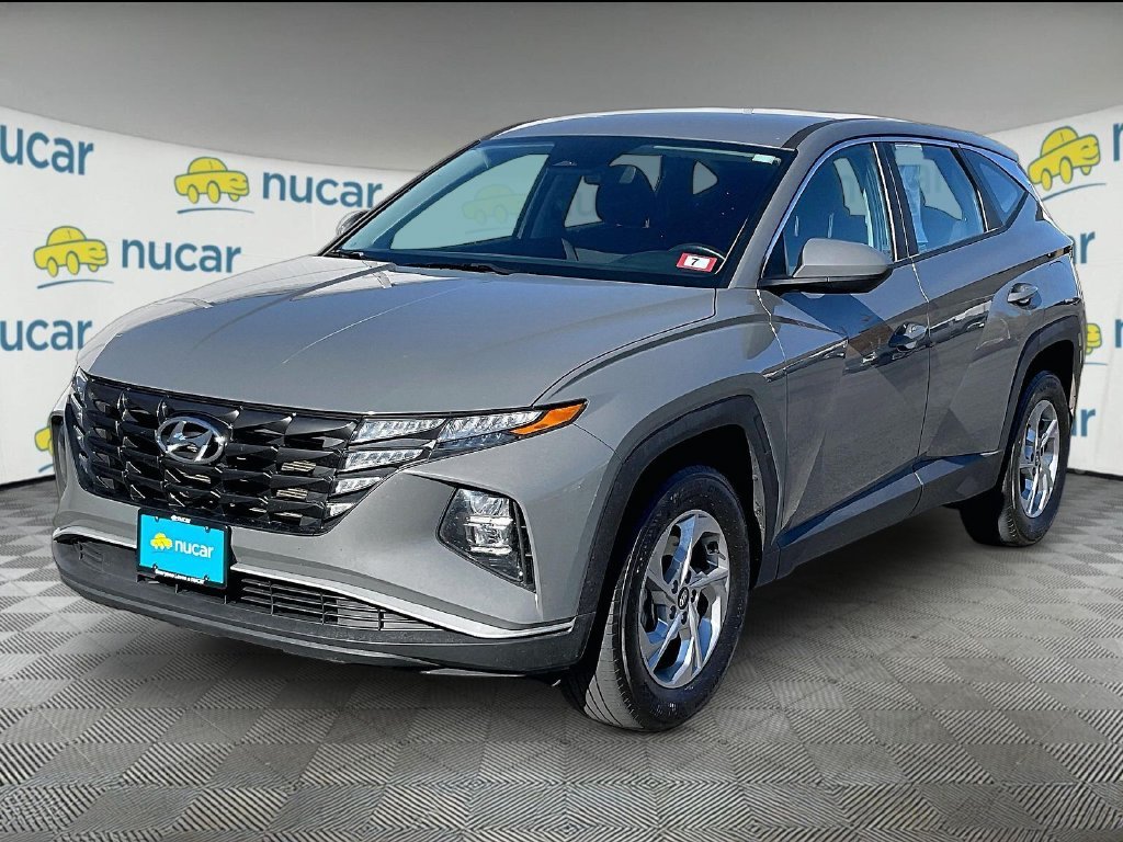 Used 2024 Hampton Gray Hyundai SE image 3