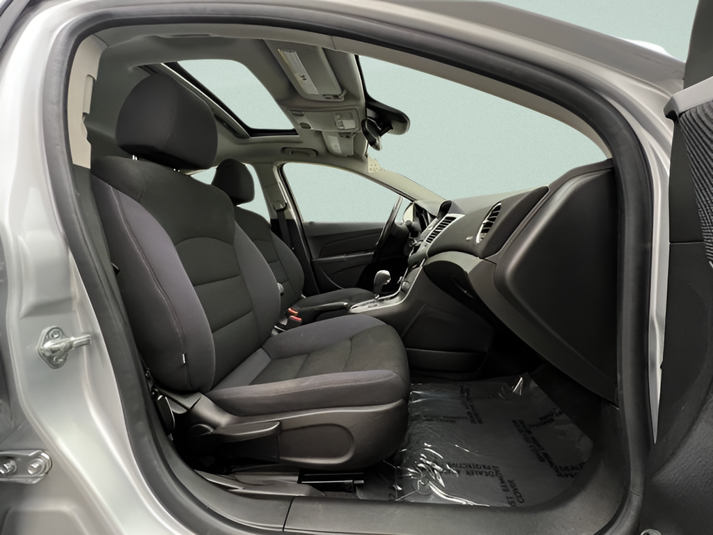 Used 2013 Silver Ice Metallic Chevrolet 1LT image 30