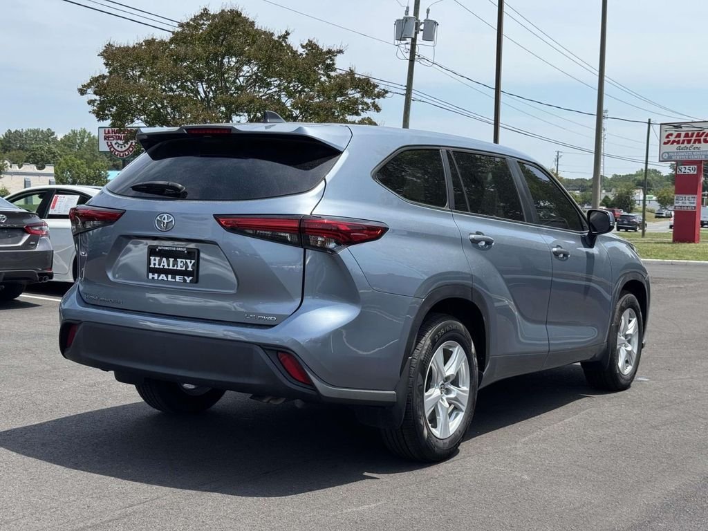 Used 2023 Gray Toyota LE image 23