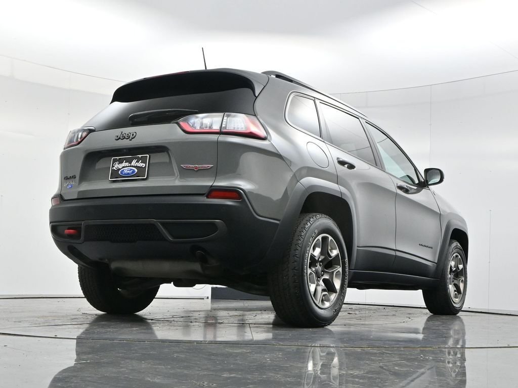 Used 2019 Sting Gray Clearcoat Jeep Trailhawk image 46