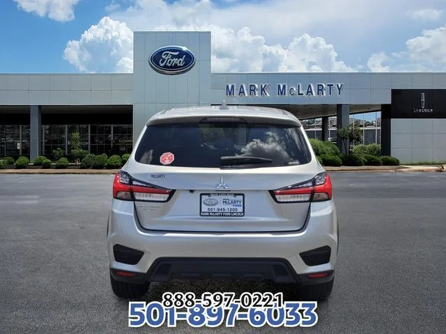Used 2024 Silver Mitsubishi  image 4