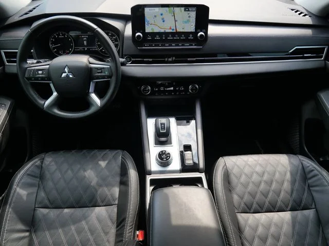 Used 2022 Cosmic Blue Metallic Mitsubishi SEL image 13