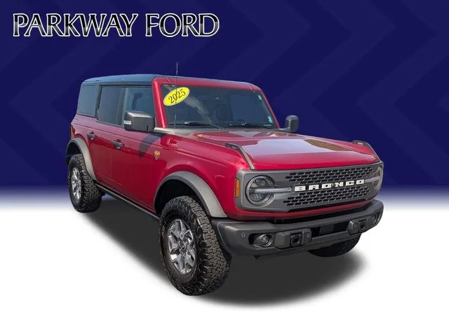 Used 2025 Red Ford Badlands image 3