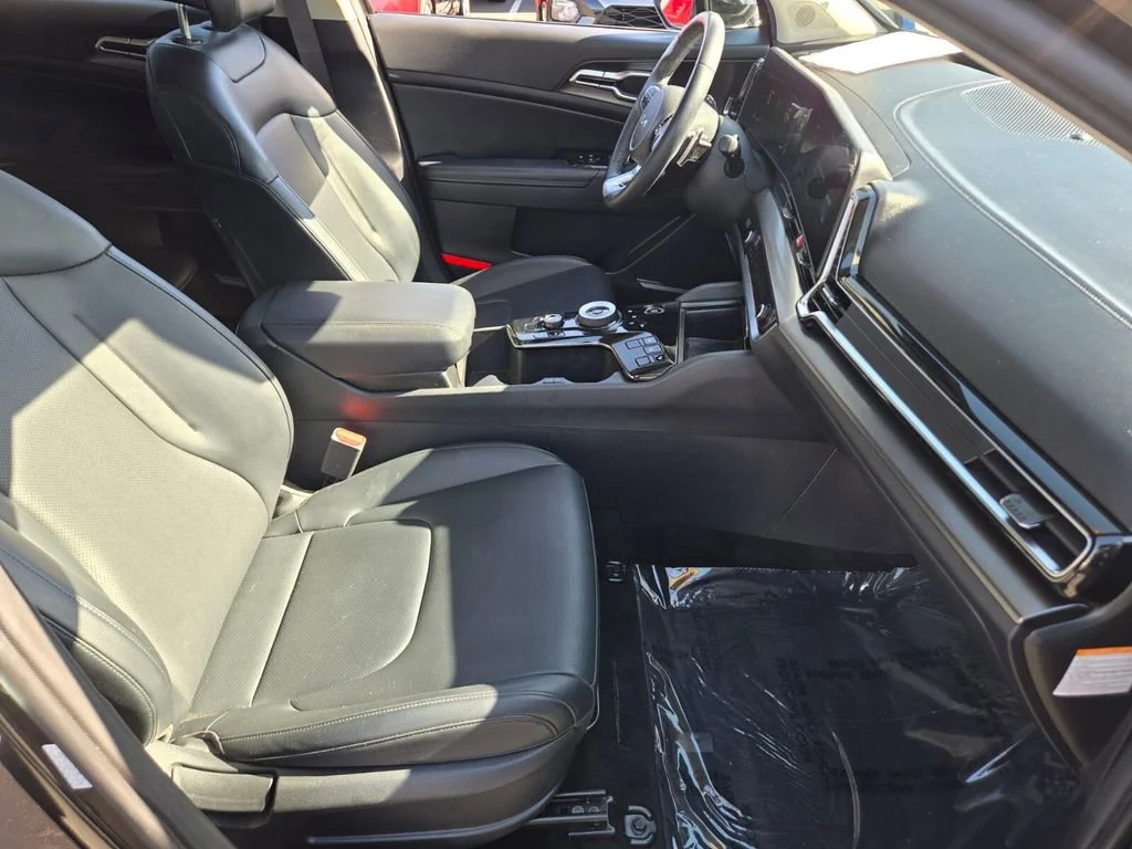 Used 2023 Fusion Black Kia EX image 15