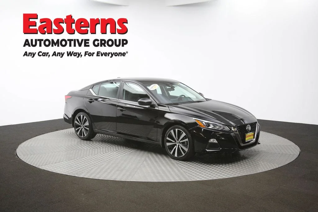 Used 2022 Black Nissan 2.5 SR image 45