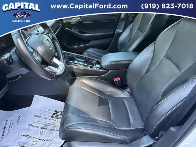 Used 2023 White Honda Touring image 19