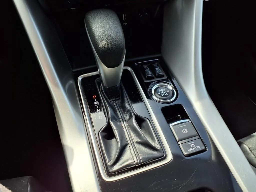 Used 2024 Black Mitsubishi  image 10