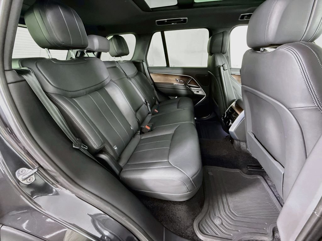 Certified Used 2024 Carpathian Grey Premium Metallic Land Rover SE image 29