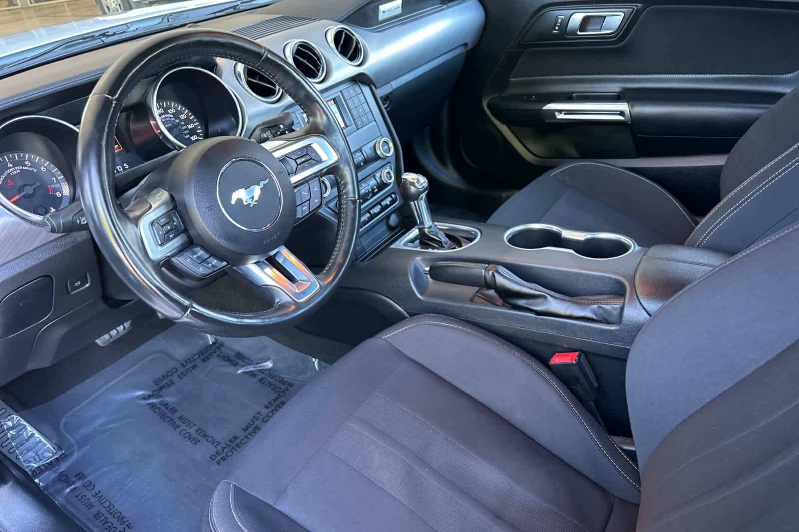 Used 2022 Oxford White Ford GT image 10