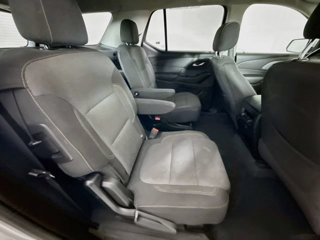 Used 2019 SILVER ICE METALLIC Chevrolet LT Cloth image 28