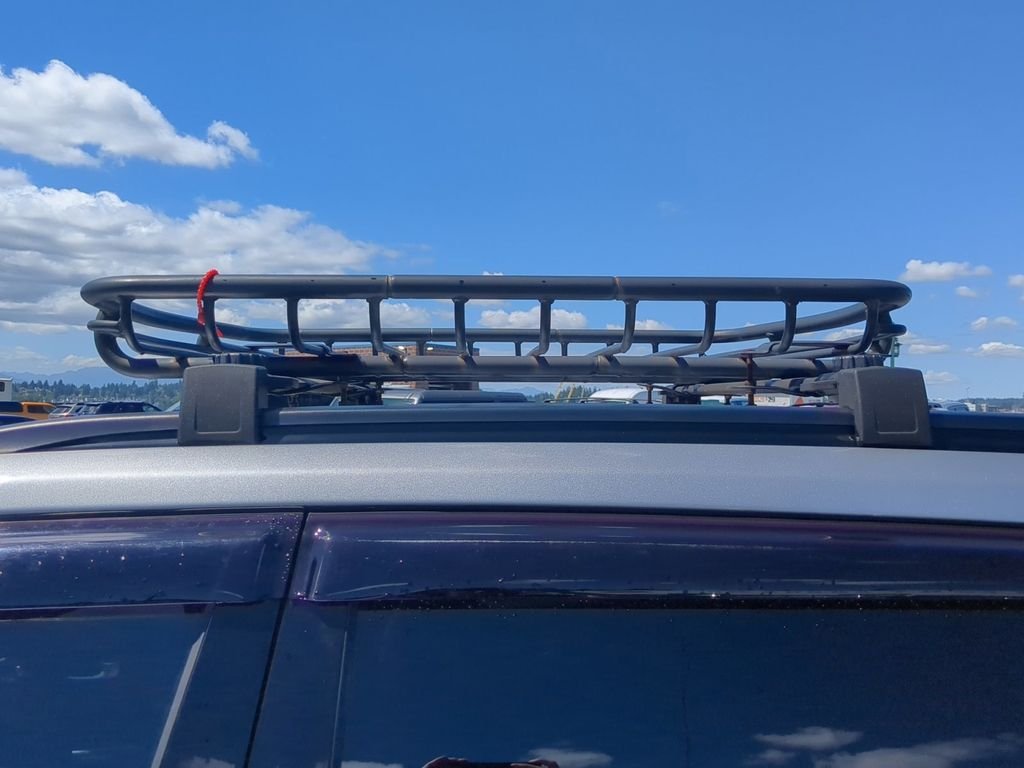 Used 2018 Silver Jeep Sport image 20